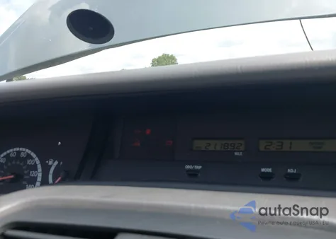 2002 Toyota Avalon Xl from USA, damaged, VIN 4T1BF28B92U205302